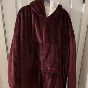 The comfy! Burgundy and only used once!!